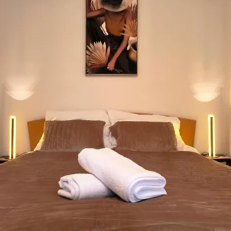 Cozyhome Medena Central, Quiet Premium Spot In Old Town Apartmán *